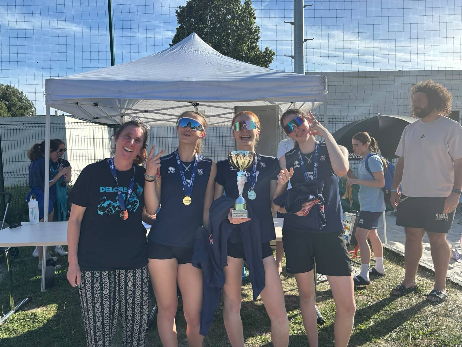 L'équipe M15 filles beach 2x2 est championne régionale !