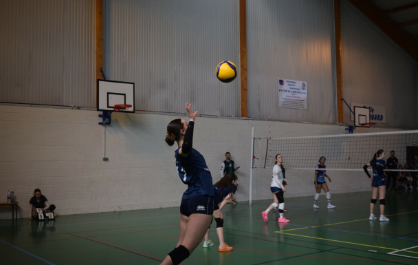 M18 filles équipe 1 3/0 PUC VB